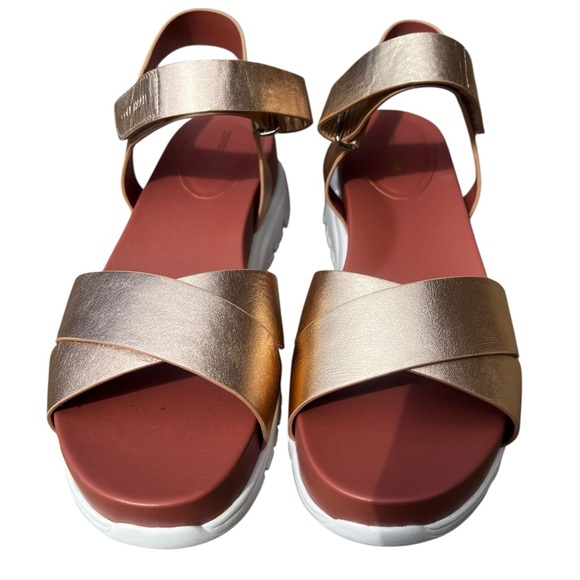Cole Haan Women's ZERØGRAND Sandal in Gold and White NIB 7.5 - Picture 4 of 8